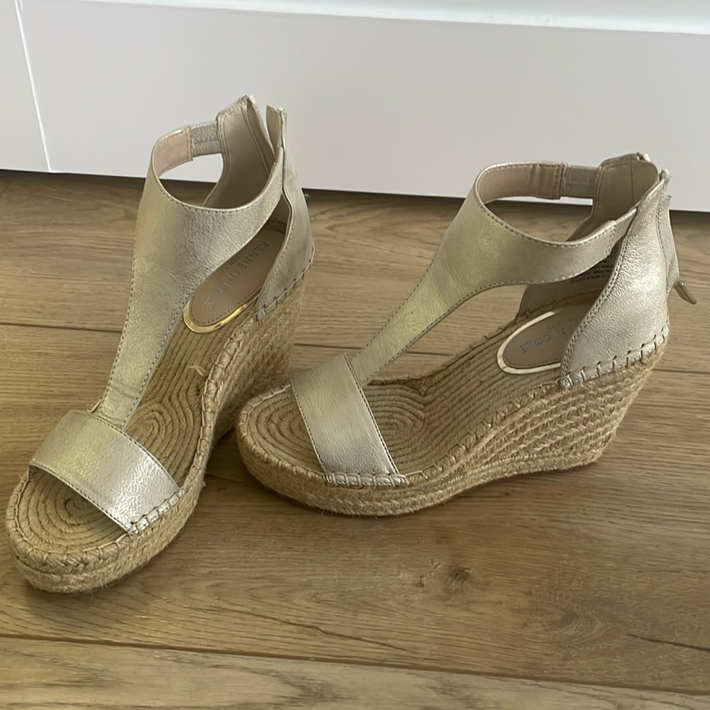 Kenneth Cole metallic gold espradrilles